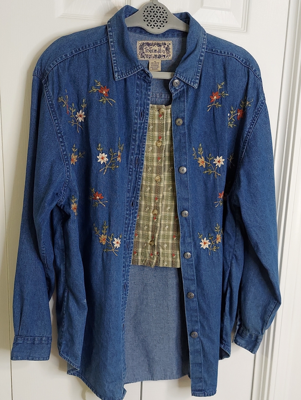 Tantrum Blues Top, Size M, 100% Cotton Denim, Embroidered